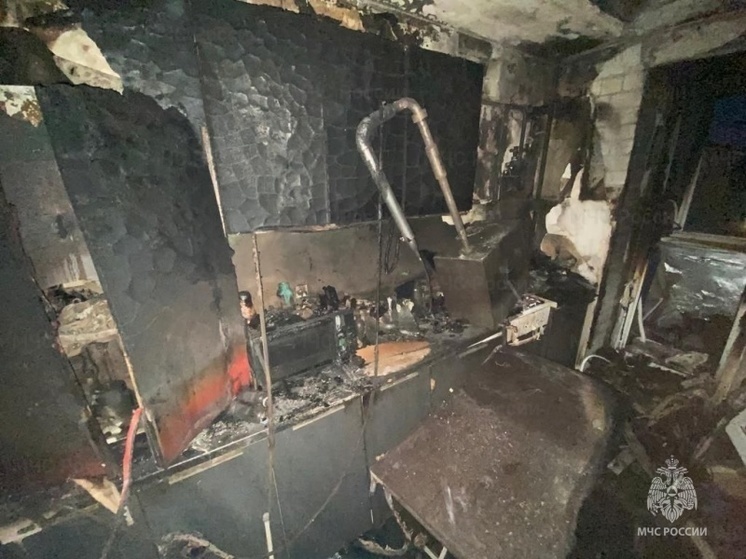 Из-за ночного пожара в Костроме эвакуировали 40 жителей МКД