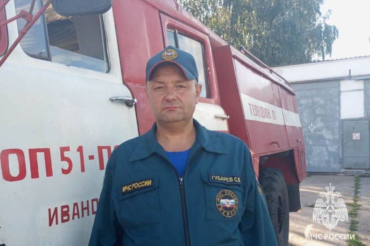 Водитель пожарной машины в Тульской области спас утопающих отца и ребенка
