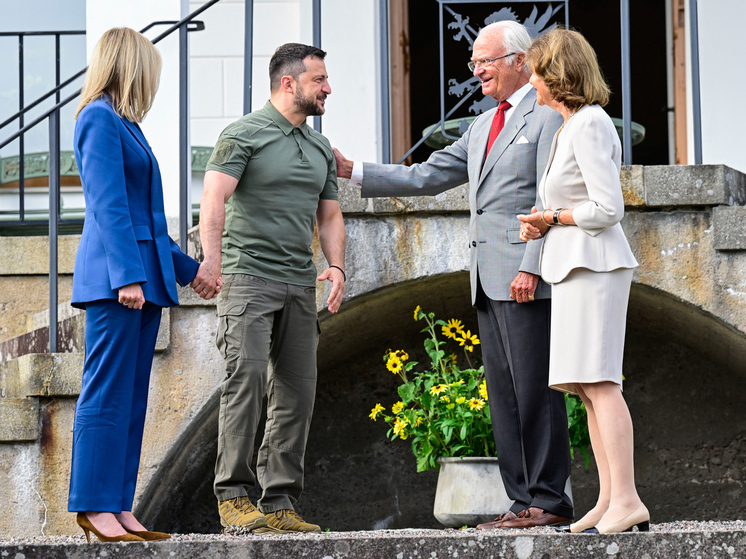 Поставка самолёта – проект, в том числе, рекламный