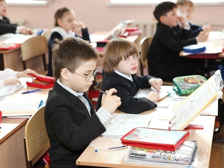 Очное обучение начнется в трех школах освобожденного Рубежного в ЛНР