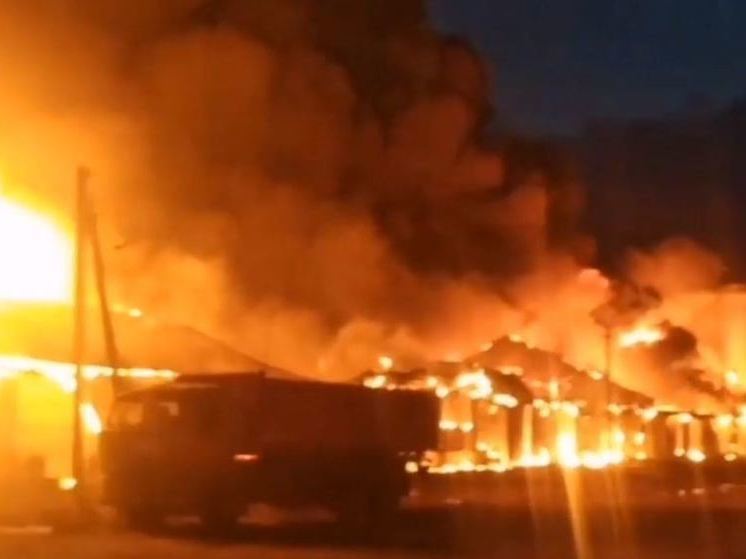 Причиной пожара на предприятии в Курской области могло стать попадание грозового разряда