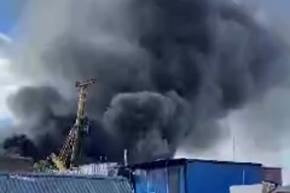 Экологи проверили качество воздуха в районе пожара в Ногинске