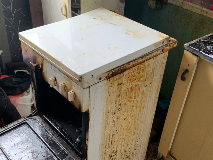При пожаре в мурманской девятиэтажке на Кольском проспекте спасли человека