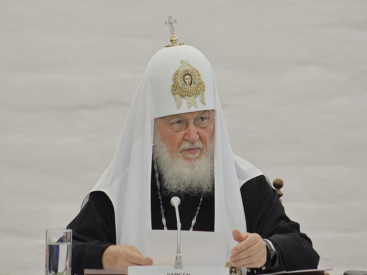 Патриарх Кирилл провел литургию в Соловецком монастыре в день памяти основателей обители