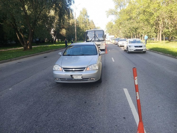 В ДТП в Великом Новгороде погиб пассажир автобуса