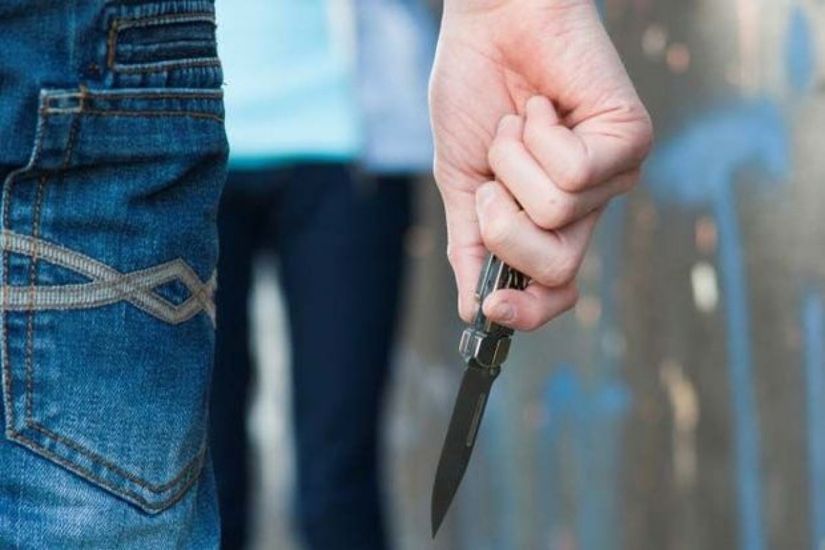 В Калмыкии подросток ударил отчима ножом