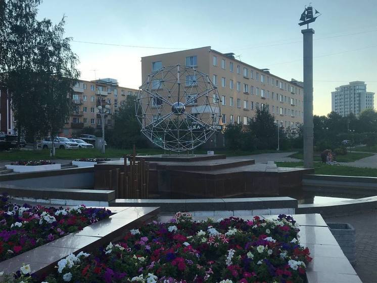 Сломанный фонтан в центре Петрозаводска превращается в пруд с лягушатами