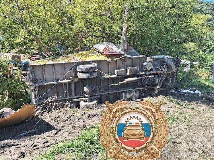 В ГИБДД озвучили подробности ДТП с большегрузом на Сахалине