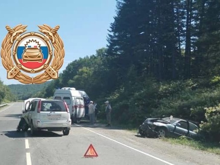 Пенсионерка пострадала в ДТП с кроссовером и седаном на Сахалине