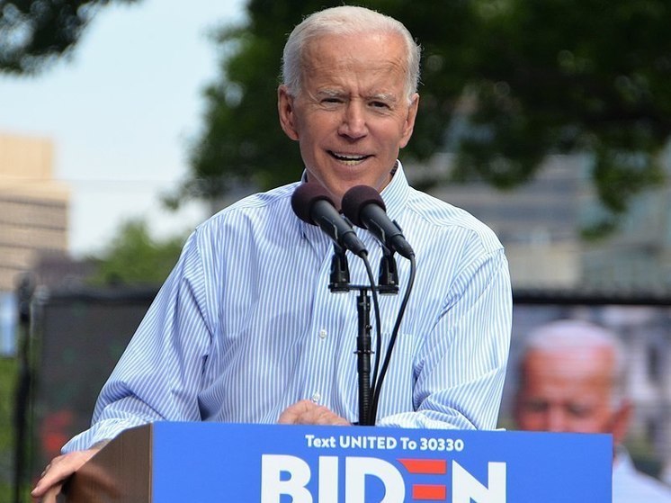 Biden remembered how he almost lost his wife and cat in a fire