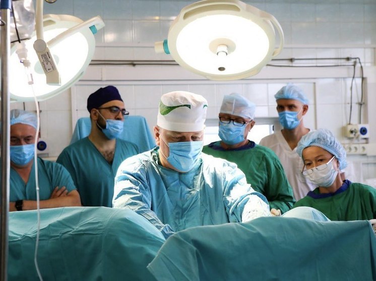 Операции в формате мастер-класса провели в Химкинской больнице