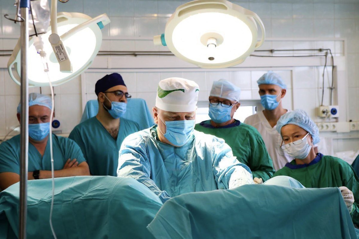 Операции в формате мастер-класса провели в Химкинской больнице