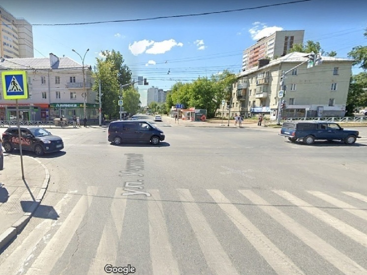 На месяц продлили перекрытие улицы Учителей в Екатеринбурге