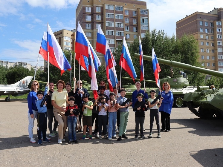 Костромичи отметили День государственного флага автопробегом «Za флаг»