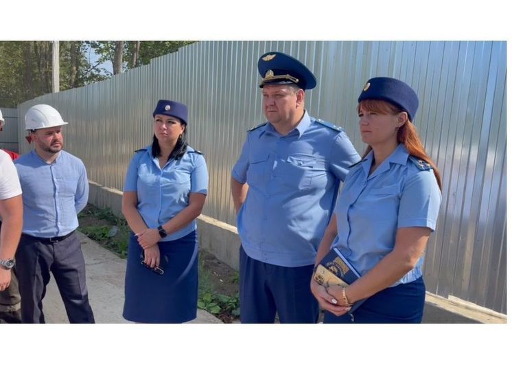 Смоленские прокуроры проверили строительство нового онкодиспансера