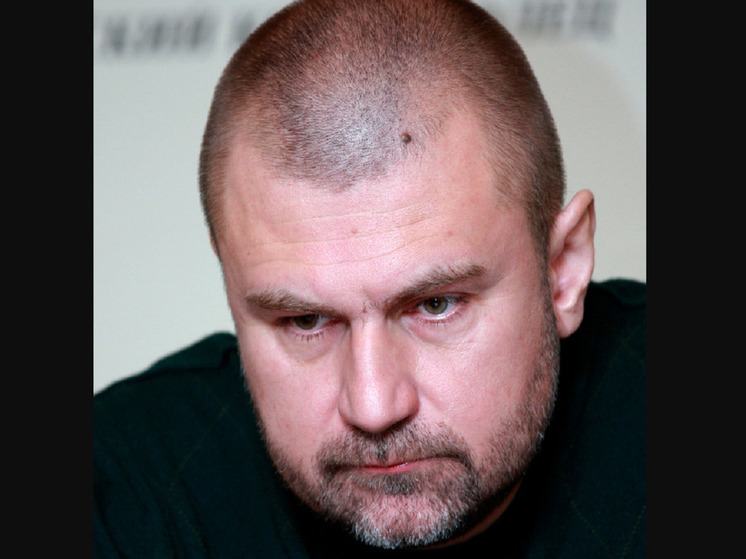 Идею нанимать российских госслужащих с помощью ИИ назвали попыткой заработать