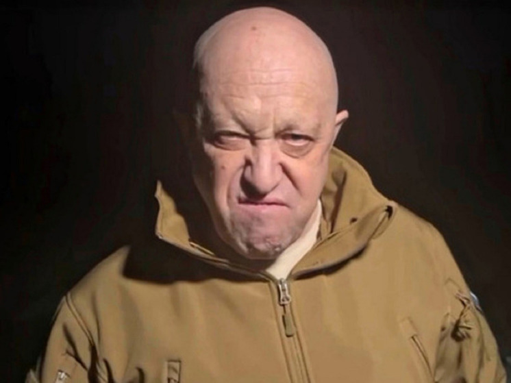 Readovka: Пригожин редко летал на самолете, рухнувшем в Тверской области