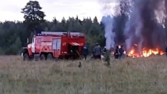 Очевидцы сняли видео на месте крушения самолета Евгения Пригожина
