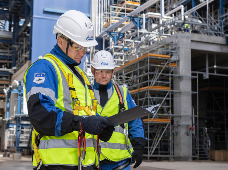 На Омском НПЗ готовится к пуску высокотехнологичный комплекс первичной переработки нефти