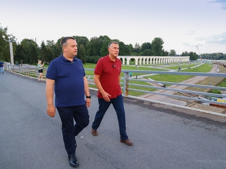 Никитин проверил ход благоустройства общественных пространств Великого Новгорода