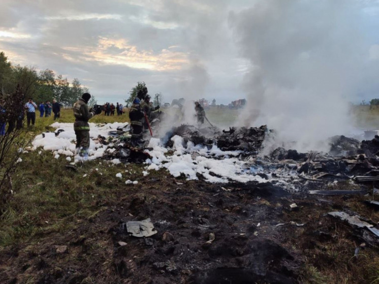 Военный летчик Попов: самолет Пригожина мог упасть из-за перегрузки двигателей