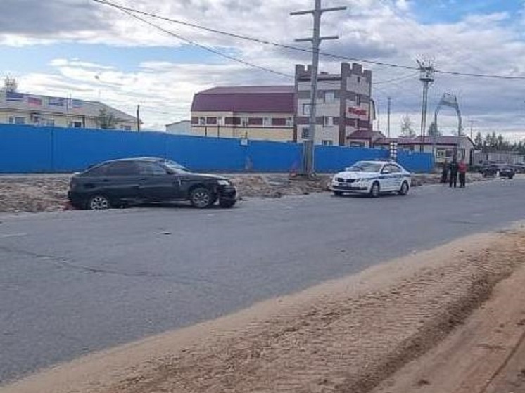 В Тарко-Сале мужчина из Тюмени угнал и разбил автомобиль