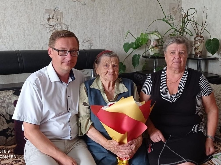 Жительница Чухломы, пережившая блокаду Ленинграда, отметила 95-летие