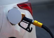 Цена бензина «Премиум-95» в европейской части России впервые «перемахнула» за рубеж выше 71 тыс. рублей за тонну
