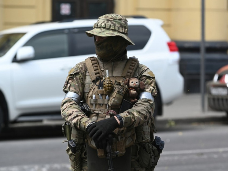 Бородай: бойцы ЧВК «Вагнер» начали массово переходить в российскую армию