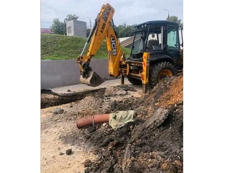 Во Владимире рабочего завалило землей