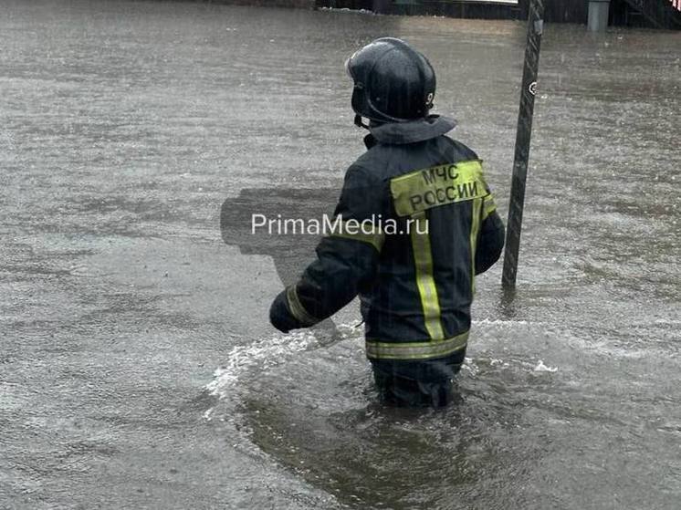 Район стадиона Динамо во Владивостоке затопило