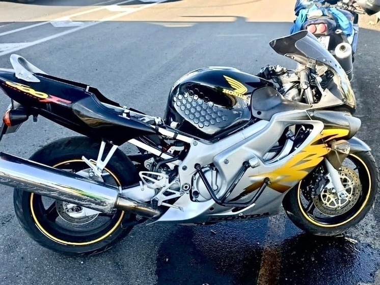 Перестроение иномарки в поселке Карелии закончилось ДТП с пострадавшим