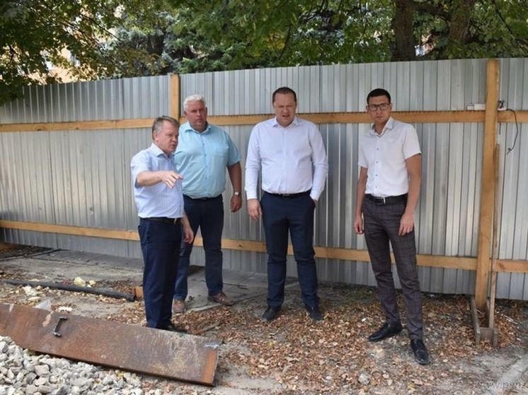 Стало известно, кто восстановит разбитую плитку на улице Московской в Пензе