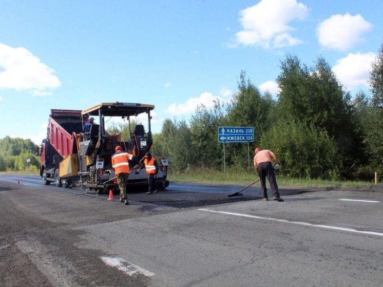 В Сюмсинском районе начали ремонт дороги Игра - Селты - Сюмси - граница Кировской области