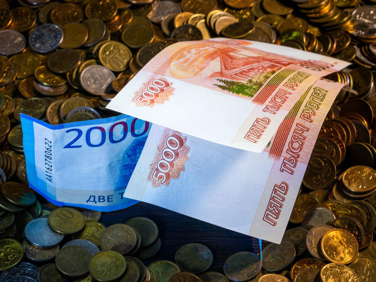 Южноуралец перечислил мошенникам почти 2 млн рублей