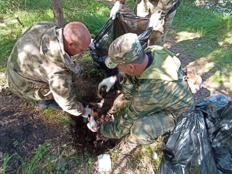 В Красноярском крае с берегов Маны собрали две тонны мусора