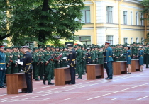 Более 700 первокурсников Военно-медицинской академии 26 августа в Санкт-Петербурге приняли военную присягу