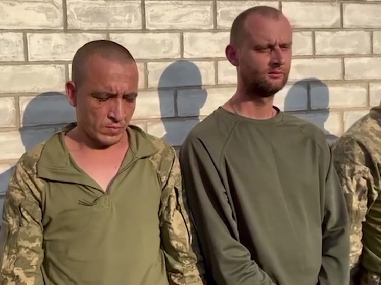 Военкор показал украинских военных, взятых в плен под Кременной