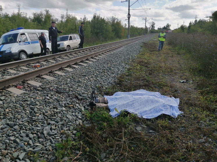 Поезд насмерть сбил жителя Кузбасса