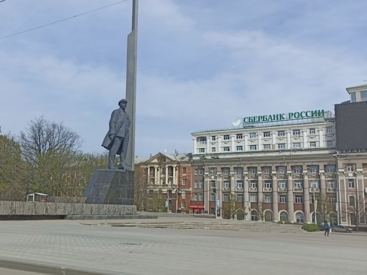 По шахтерским городам ДНР провели праздничный автопробег