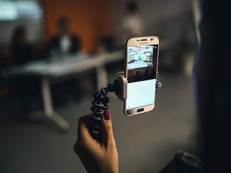 Юные блогеры ДНР получили подарки от российских медийщиков