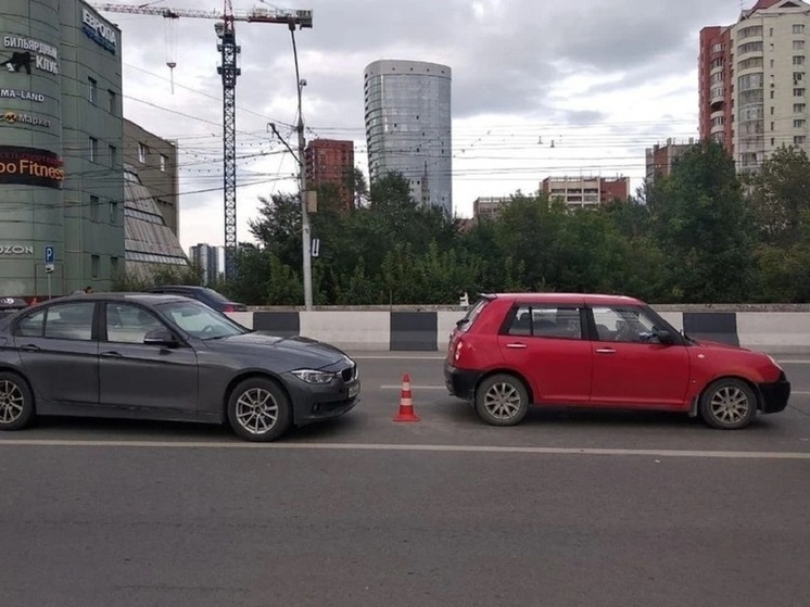 В Новосибирске 5-летняя девочка и 14-летний мальчик пострадали в ДТП