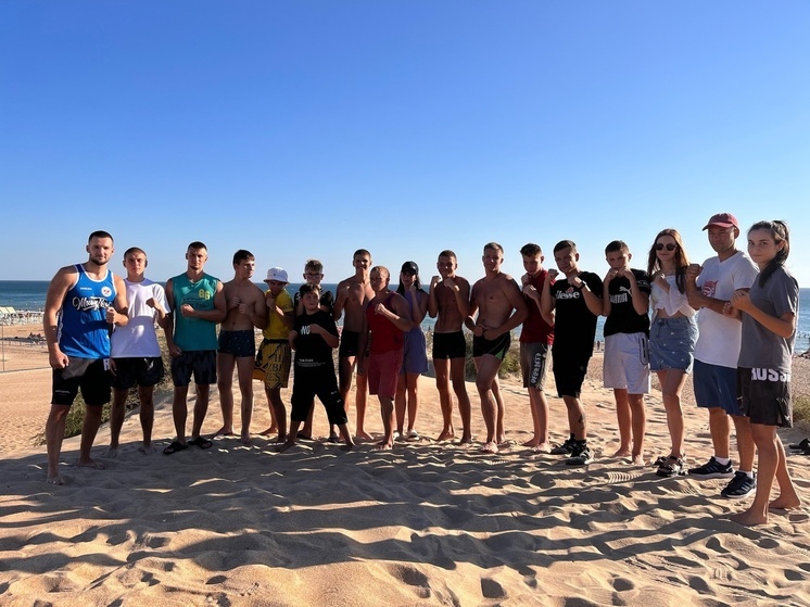 Брянские боксеры тренировались на пляжах Краснодарского края