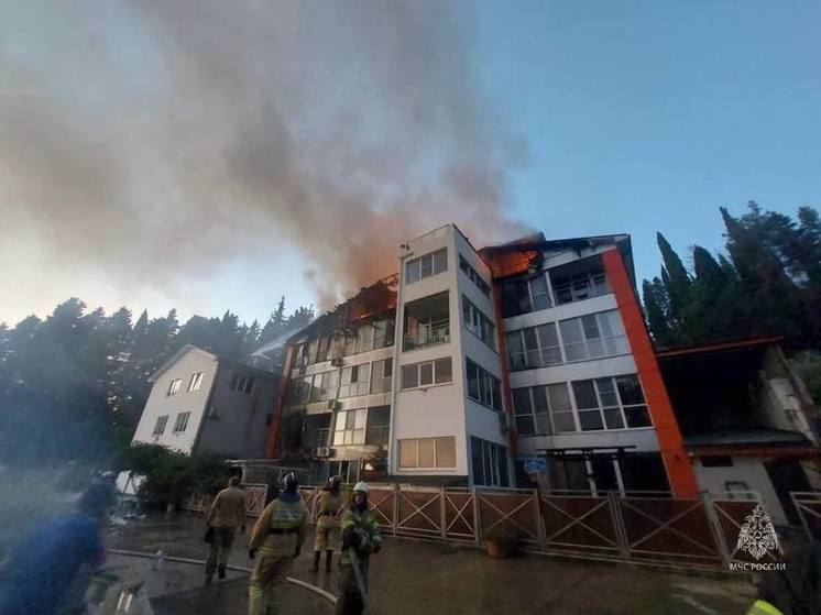 Прокуратура организовала проверку по факту пожара в многоэтажке в Сочи