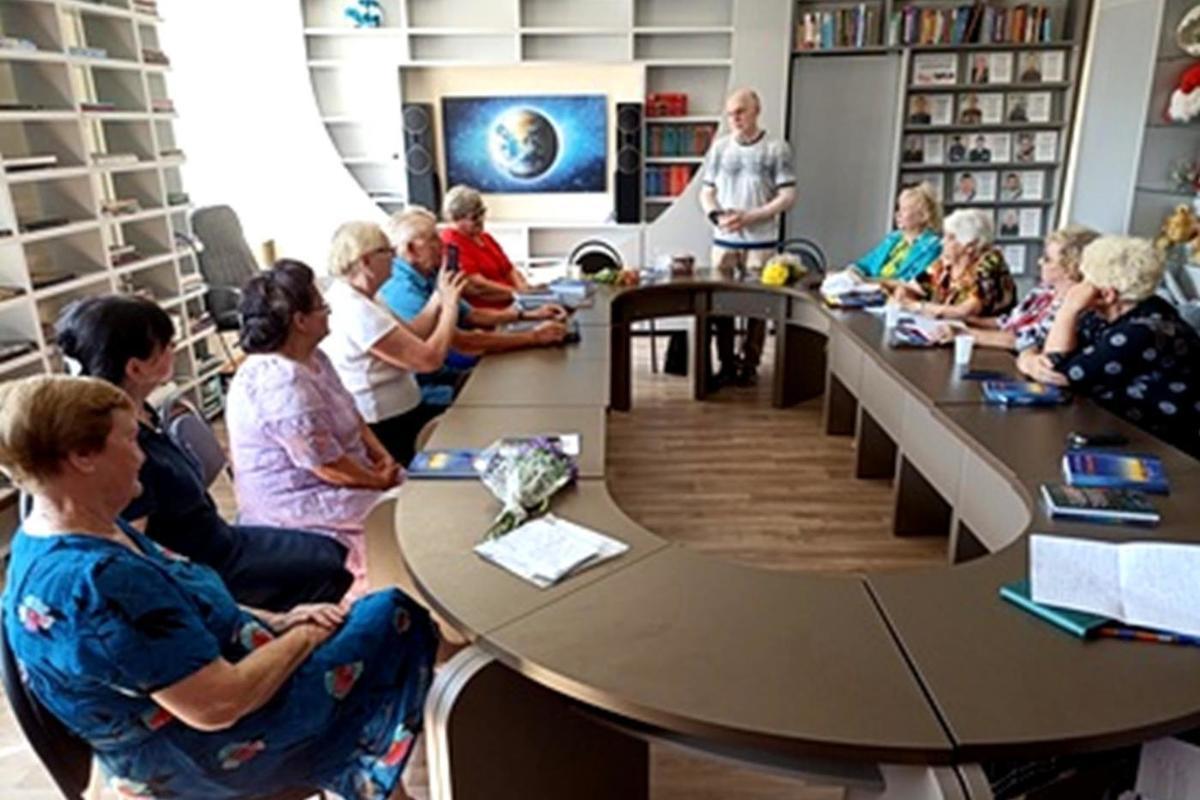 Презентация альманаха "Стожары" прошла в брянской Жуковке