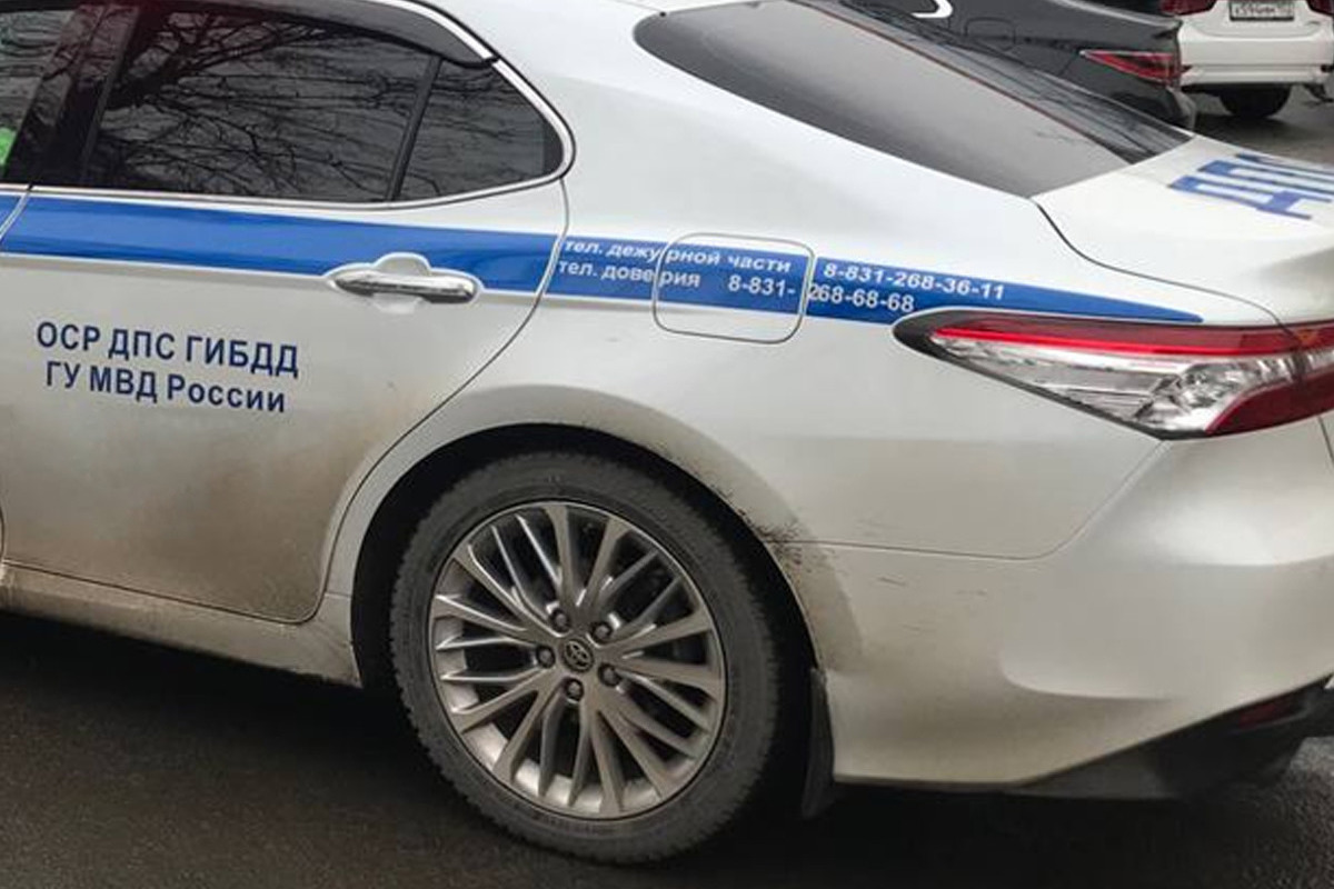 28 августа на трассе Иваново – Владимир КАМАЗ со щебнем зацепился за столб и перевернулся