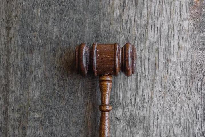 Экс-судью осудили на 9 лет за взятку в Подмосковье