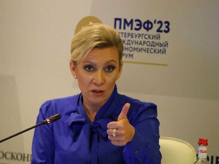 Захарова похвалила последние заявления Макрона