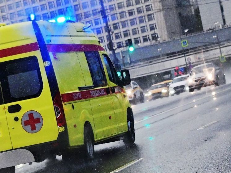 Шестеро детей попали в больницу после ДТП в Новой Москве