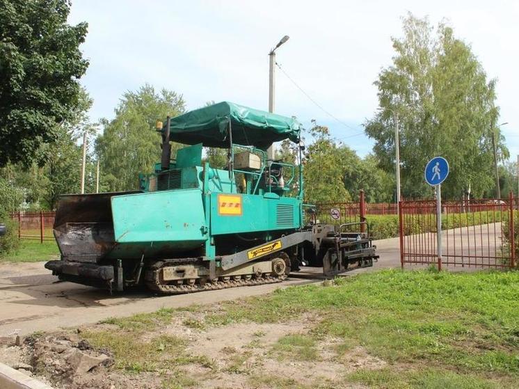 В Великом Новгороде продолжается ремонт местных проездов по улице Рахманинова